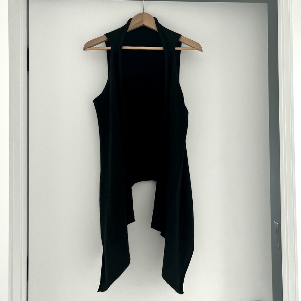 Zadig & Voltaire Sleeveless Cardigan, 100% Cashmere, Size U/One Size